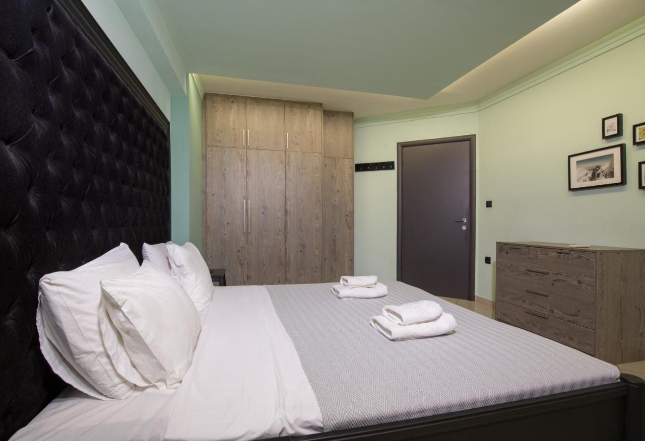 Spacious Modern Apartments With Great Rooftop View Atény Exteriér fotografie