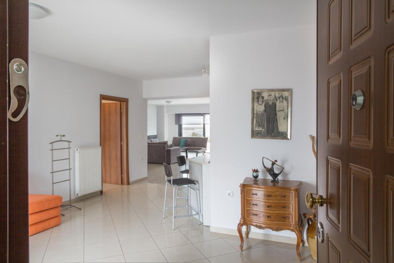 Spacious Modern Apartments With Great Rooftop View Atény Exteriér fotografie