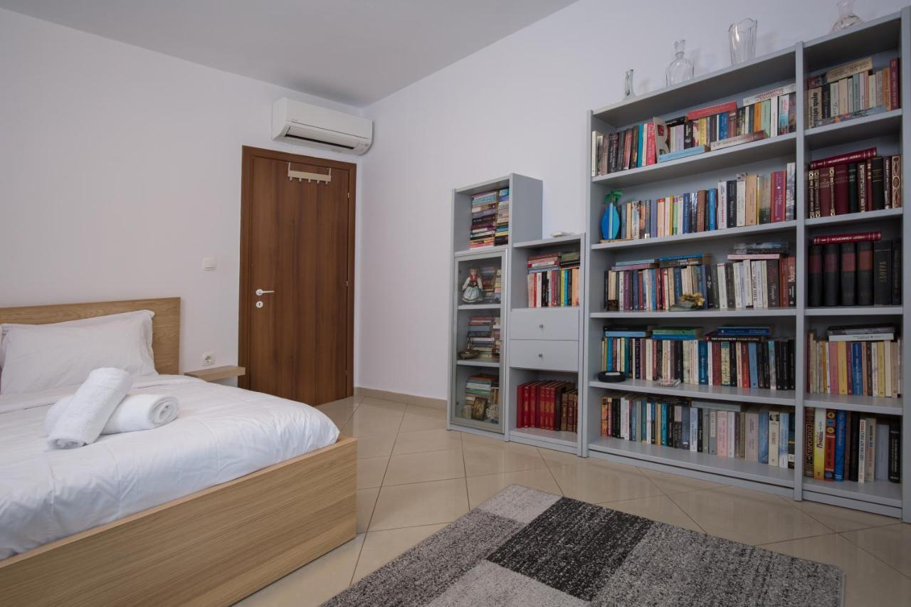 Spacious Modern Apartments With Great Rooftop View Atény Exteriér fotografie